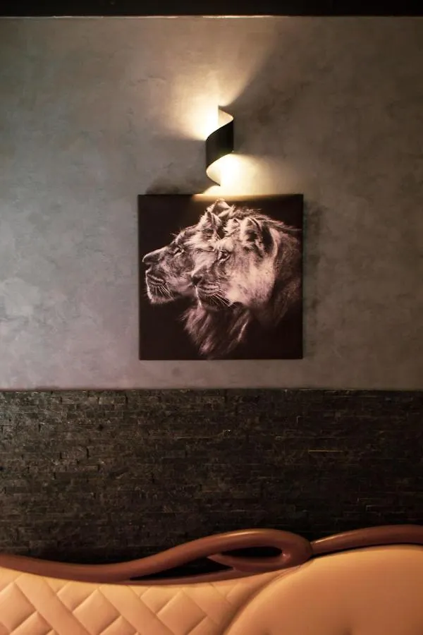 Lion Luxury Rooms Rome 0*,